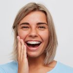 تاثیر ارتودنسی بر دندان عصب کشی | بهترین دندانپزشک اصفهان | دکتر سید حمید رضویان